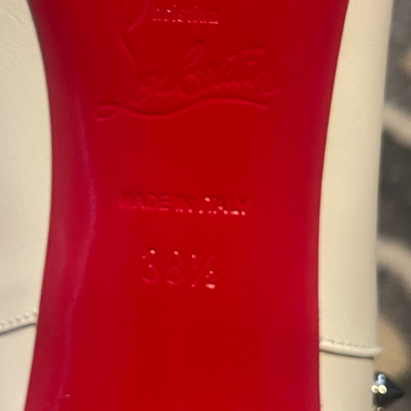 Christian Louboutin boots owned by Tori Kelly - Picture 4 of 4